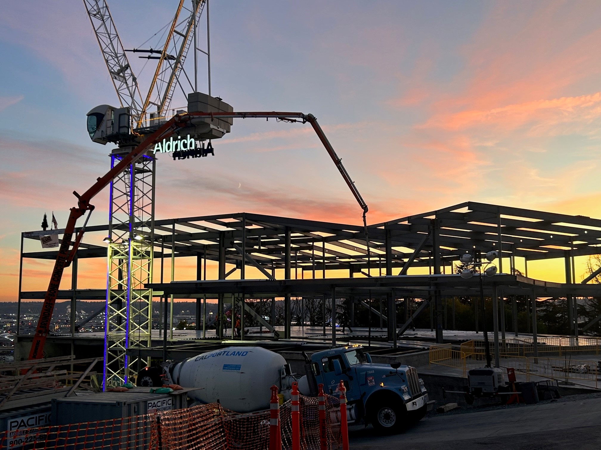 Northwest Kidney Centers Seattle Flagship work in progress, 2023 231117-top-out-beam-04.jpg